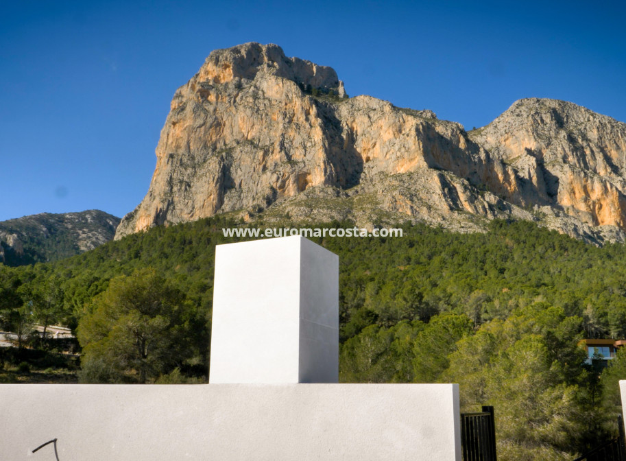 New Build - Quad - Polop