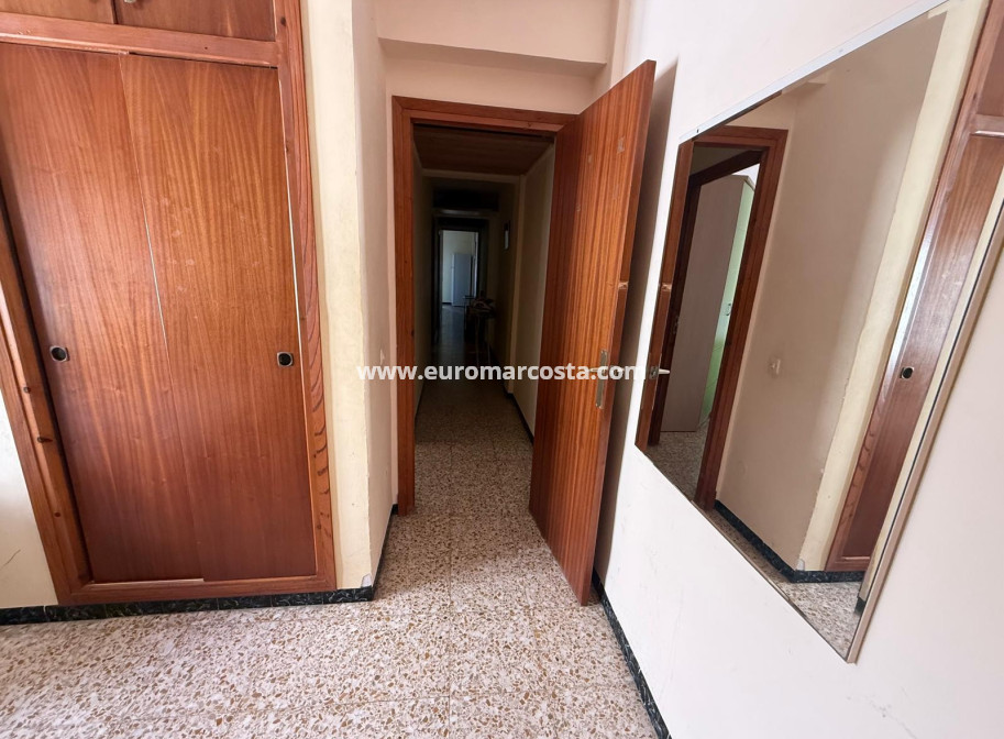 Sale - Apartment / flat - Guardamar del Segura