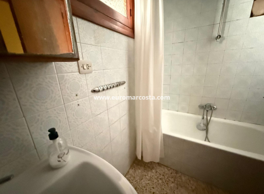 Sale - Apartment / flat - Guardamar del Segura