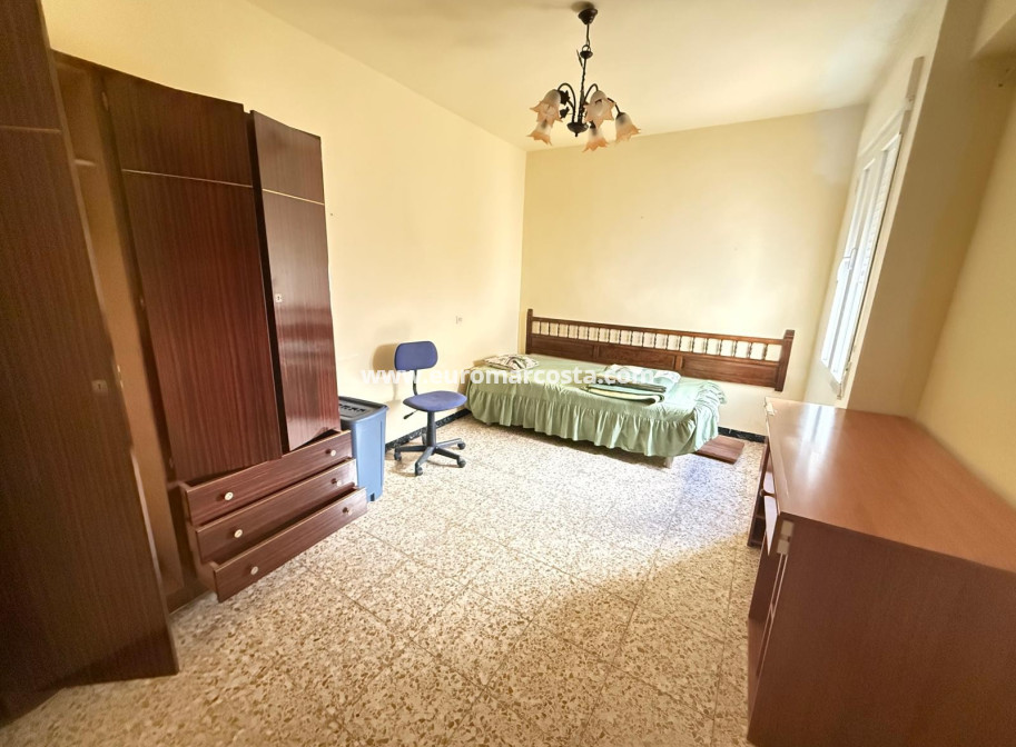 Sale - Apartment / flat - Guardamar del Segura