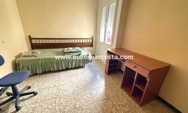 Sale - Apartment / flat - Guardamar del Segura