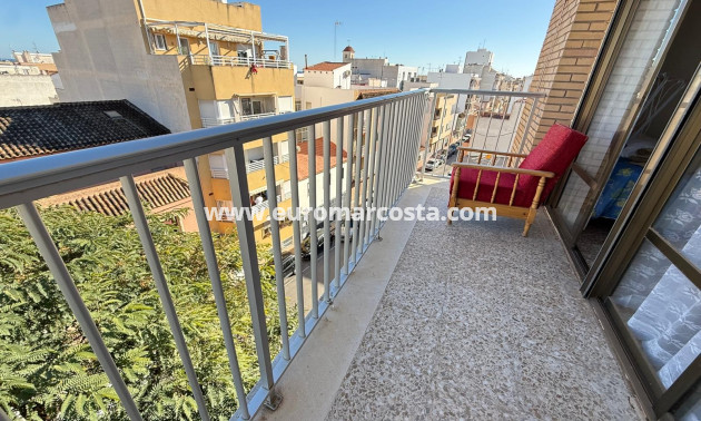 Sale - Apartment / flat - Guardamar del Segura