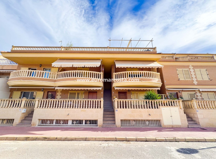 Sale - Ático Dúplex - Guardamar del Segura