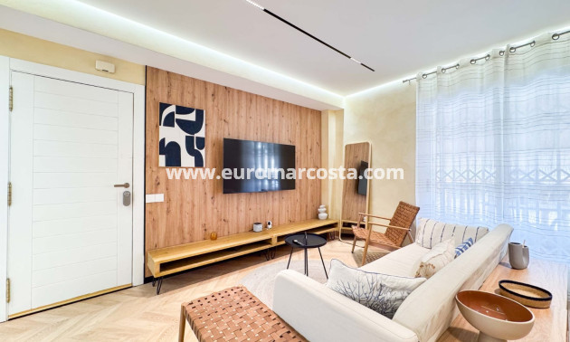 Sale - Ático Dúplex - Guardamar del Segura