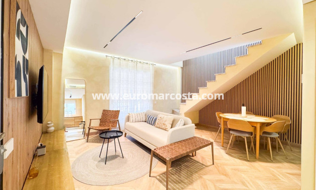 Sale - Ático Dúplex - Guardamar del Segura