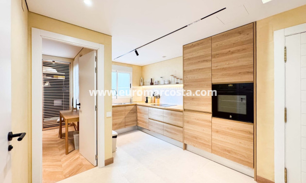 Sale - Ático Dúplex - Guardamar del Segura