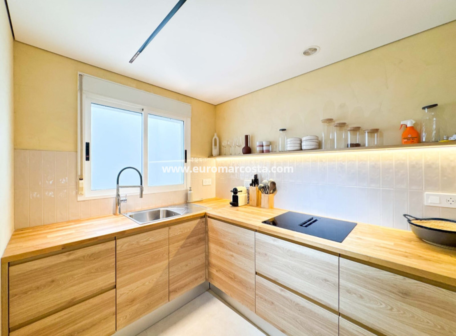 Sale - Ático Dúplex - Guardamar del Segura