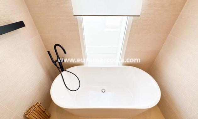 Sale - Ático Dúplex - Guardamar del Segura