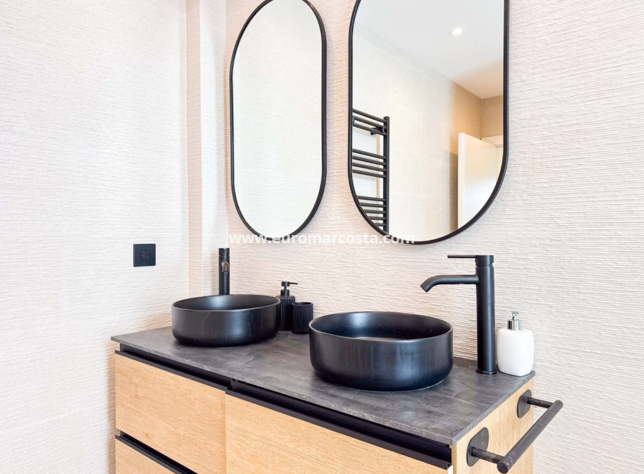 Sale - Ático Dúplex - Guardamar del Segura