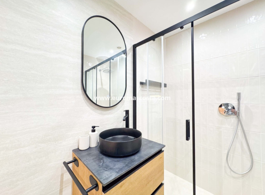 Sale - Ático Dúplex - Guardamar del Segura