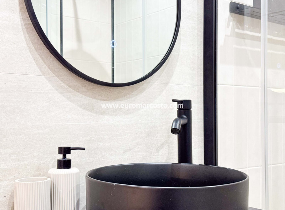 Sale - Ático Dúplex - Guardamar del Segura