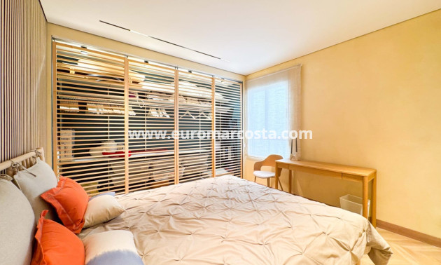 Sale - Ático Dúplex - Guardamar del Segura