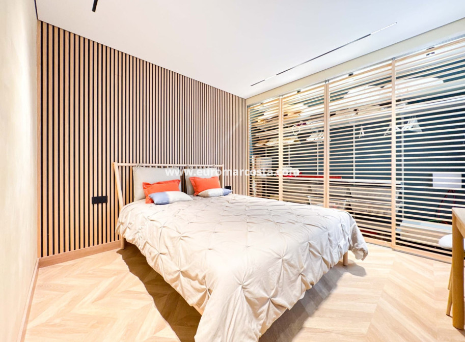 Sale - Ático Dúplex - Guardamar del Segura