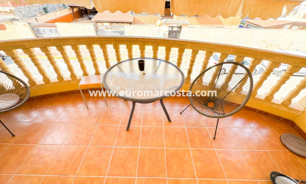 Sale - Ático Dúplex - Guardamar del Segura