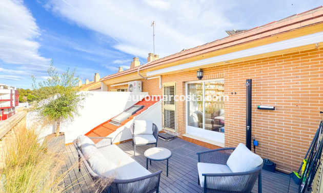 Sale - Ático Dúplex - Guardamar del Segura