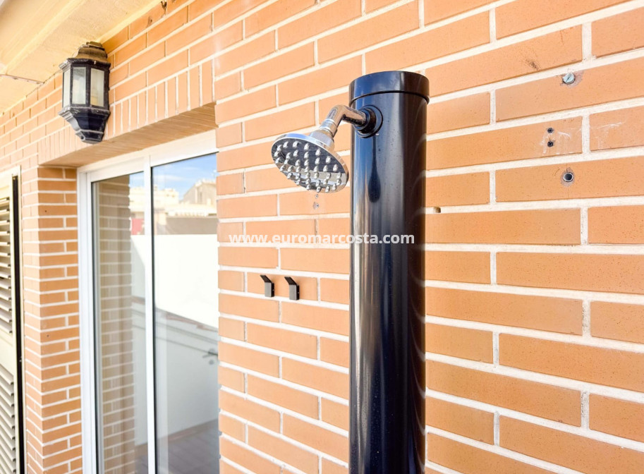 Sale - Ático Dúplex - Guardamar del Segura