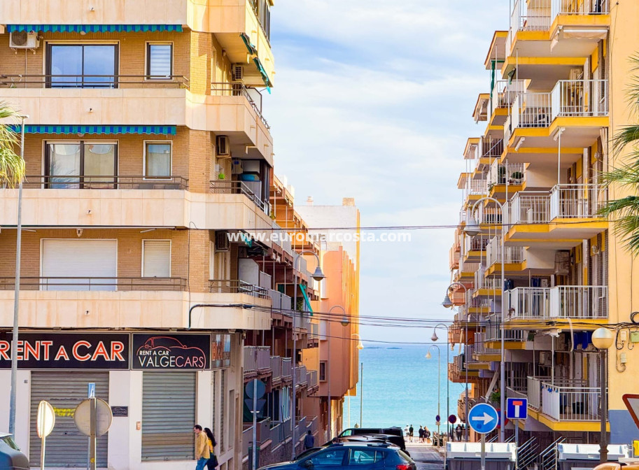 Sale - Ático Dúplex - Guardamar del Segura