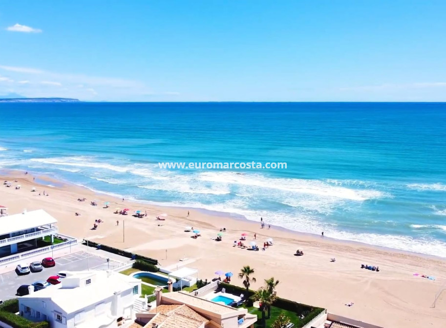 Sale - Ático Dúplex - Guardamar del Segura