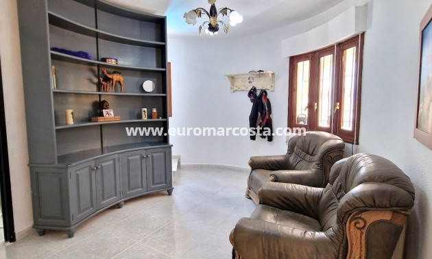 Sale - Detached Villa - Orihuela Costa
