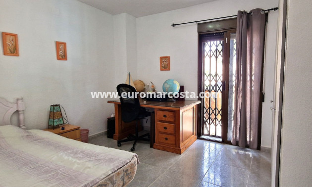 Sale - Detached Villa - Orihuela Costa