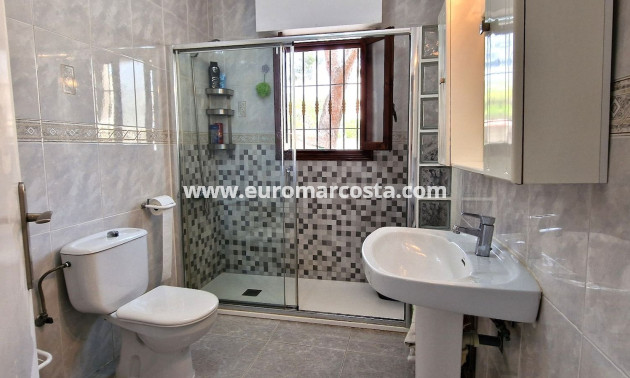 Sale - Detached Villa - Orihuela Costa