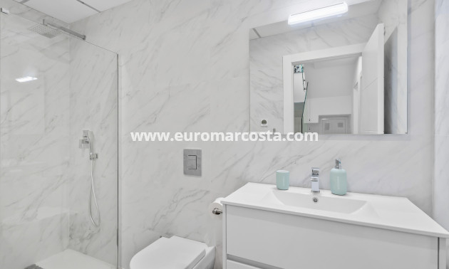 Sale - Villa - Algorfa