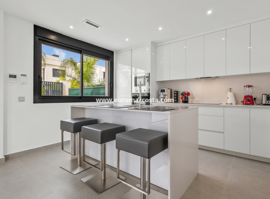 Sale - Villa - Algorfa