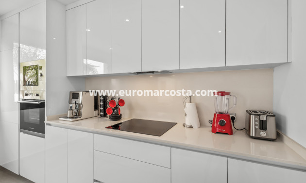 Sale - Villa - Algorfa