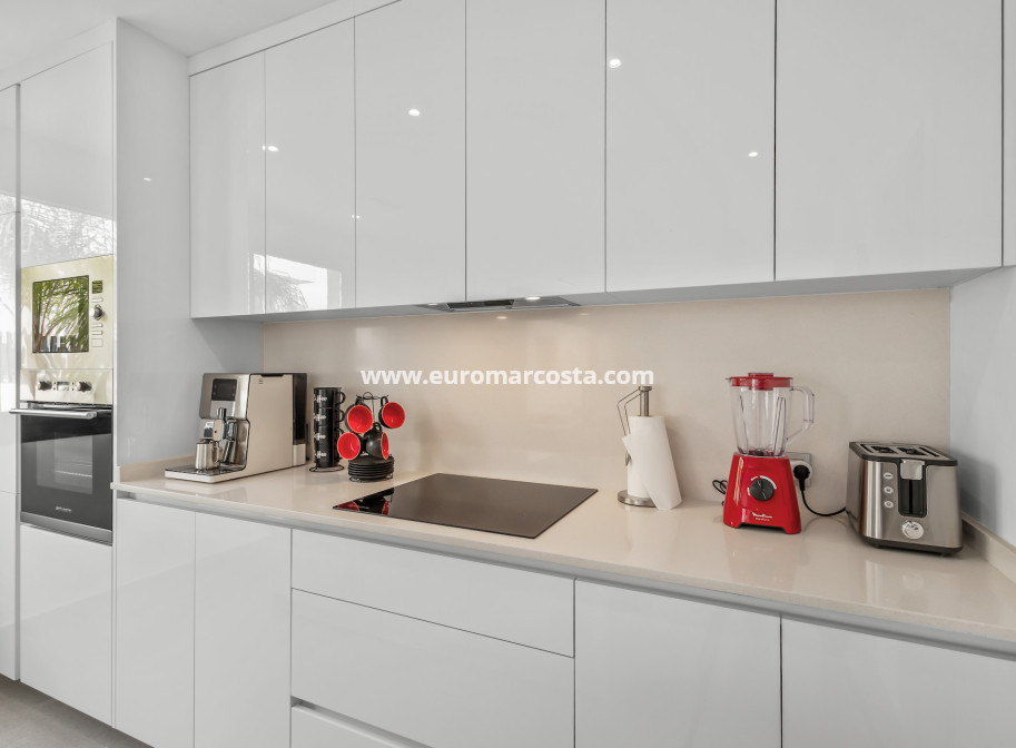 Sale - Villa - Algorfa