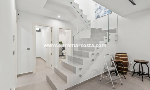 Sale - Villa - Algorfa