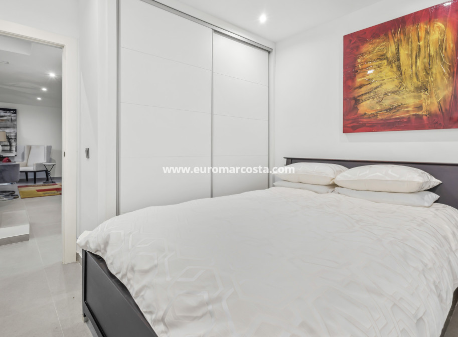 Sale - Villa - Algorfa