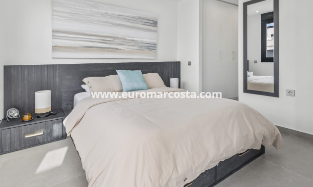 Sale - Villa - Algorfa