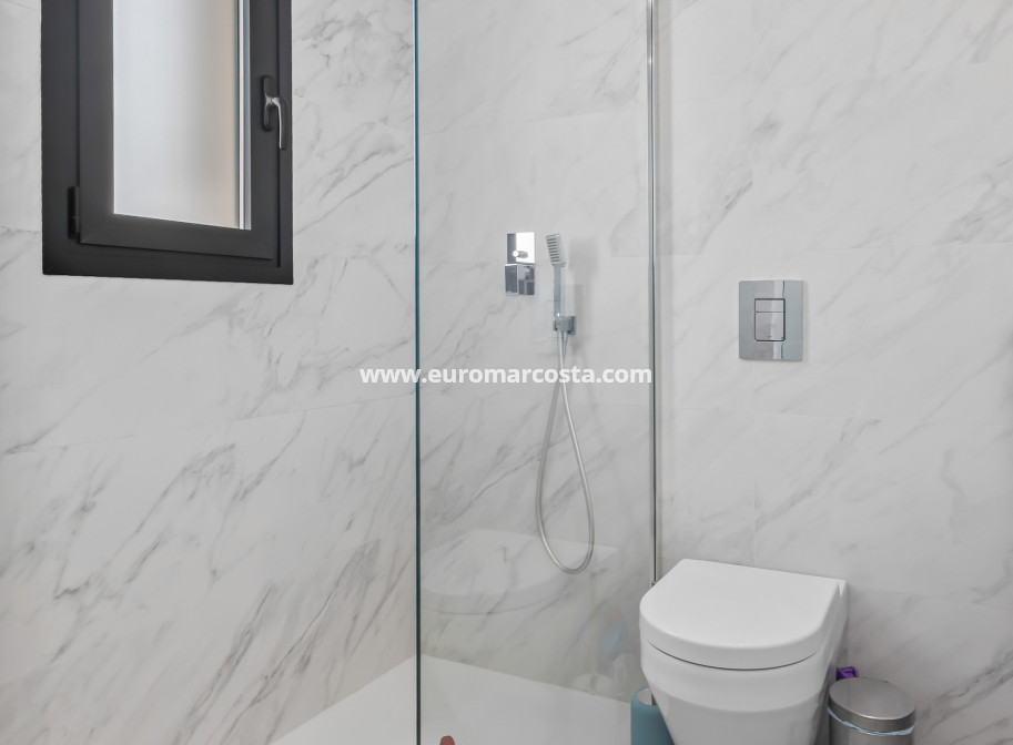 Sale - Villa - Algorfa