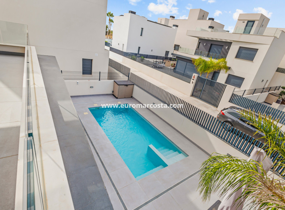 Sale - Villa - Algorfa