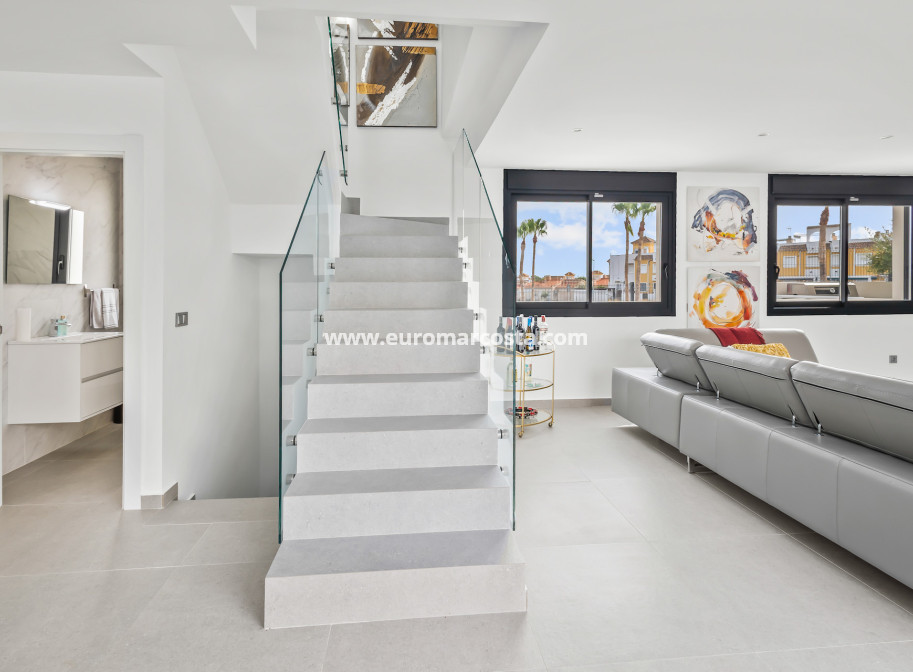 Sale - Villa - Algorfa