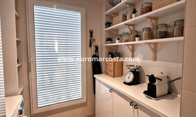 Sale - Bungalow - Algorfa