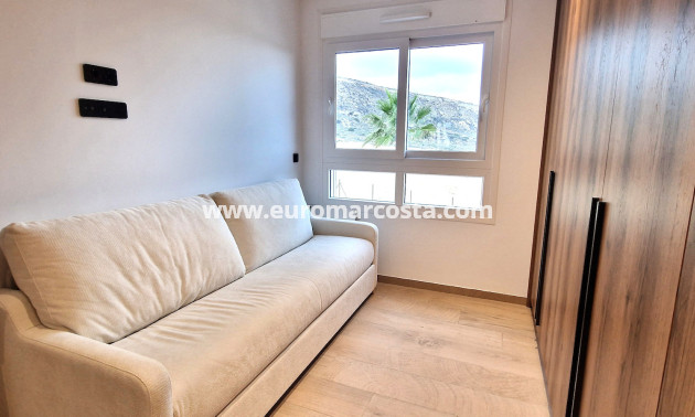Sale - Bungalow - Algorfa
