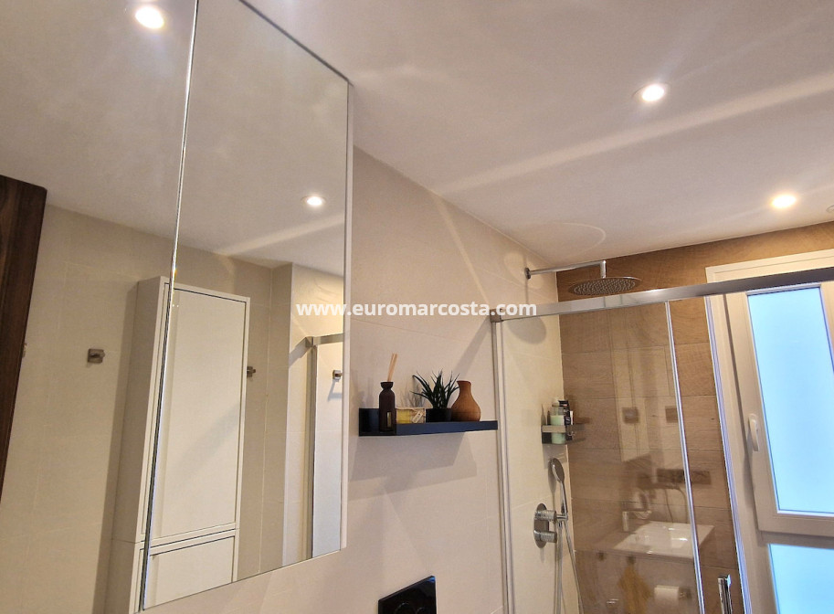 Sale - Bungalow - Algorfa