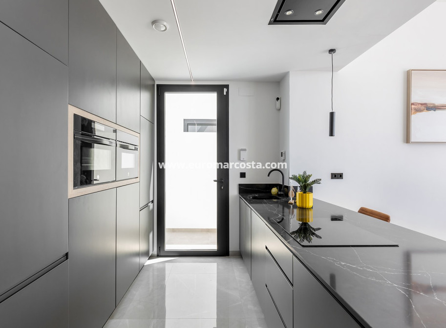 Venta - Villa - Torrevieja - TORREVIEJA