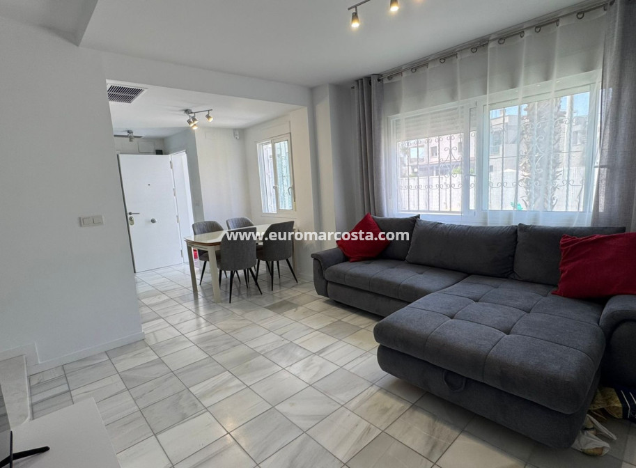 Objekte zum Wiederverkauf - Bungalow - Torrevieja - TORREVIEJA