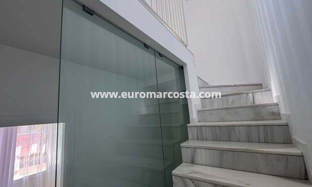 Objekte zum Wiederverkauf - Bungalow - Torrevieja - TORREVIEJA