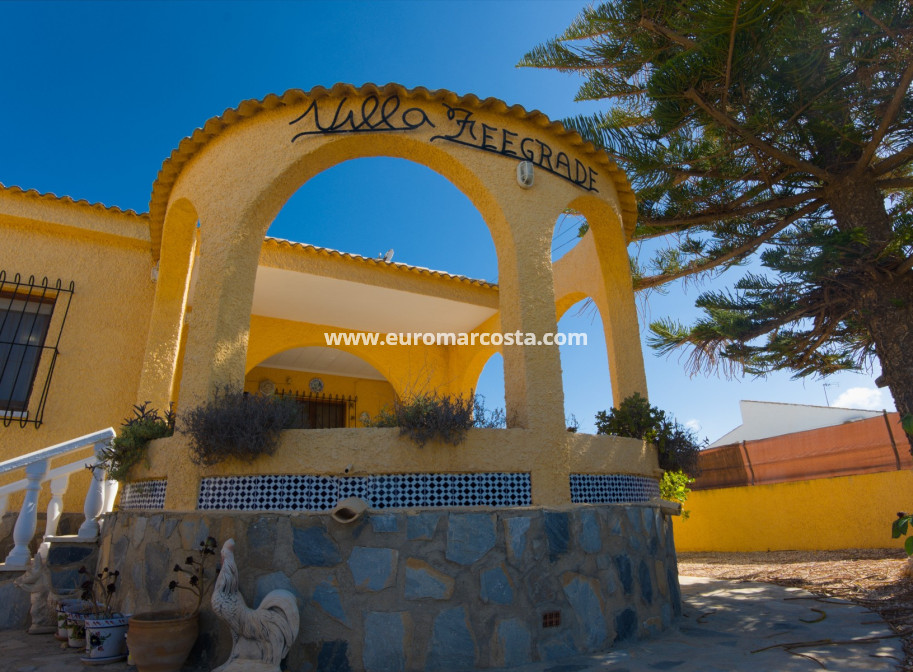 Objekte zum Wiederverkauf - Villa freitstehend - La Siesta - El Salado - Torreta - La Siesta