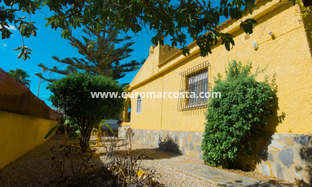 Objekte zum Wiederverkauf - Villa freitstehend - La Siesta - El Salado - Torreta - La Siesta
