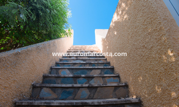 Objekte zum Wiederverkauf - Villa freitstehend - La Siesta - El Salado - Torreta - La Siesta