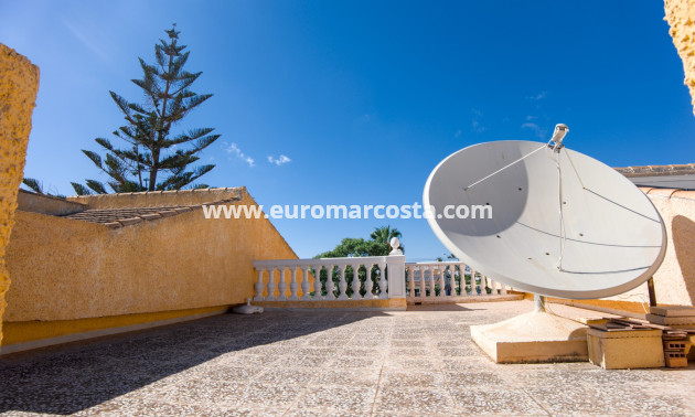 Objekte zum Wiederverkauf - Villa freitstehend - La Siesta - El Salado - Torreta - La Siesta