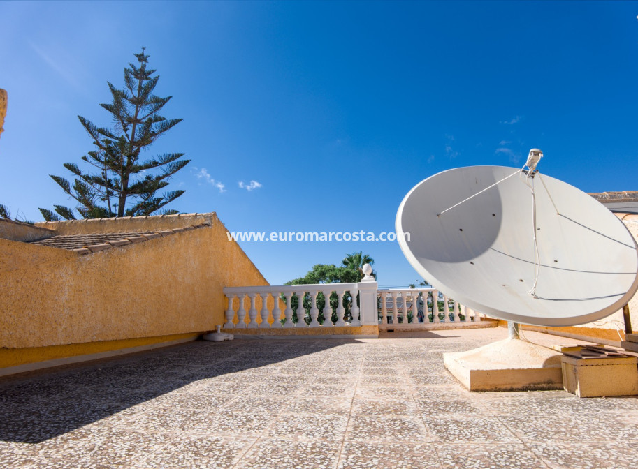 Objekte zum Wiederverkauf - Villa freitstehend - La Siesta - El Salado - Torreta - La Siesta