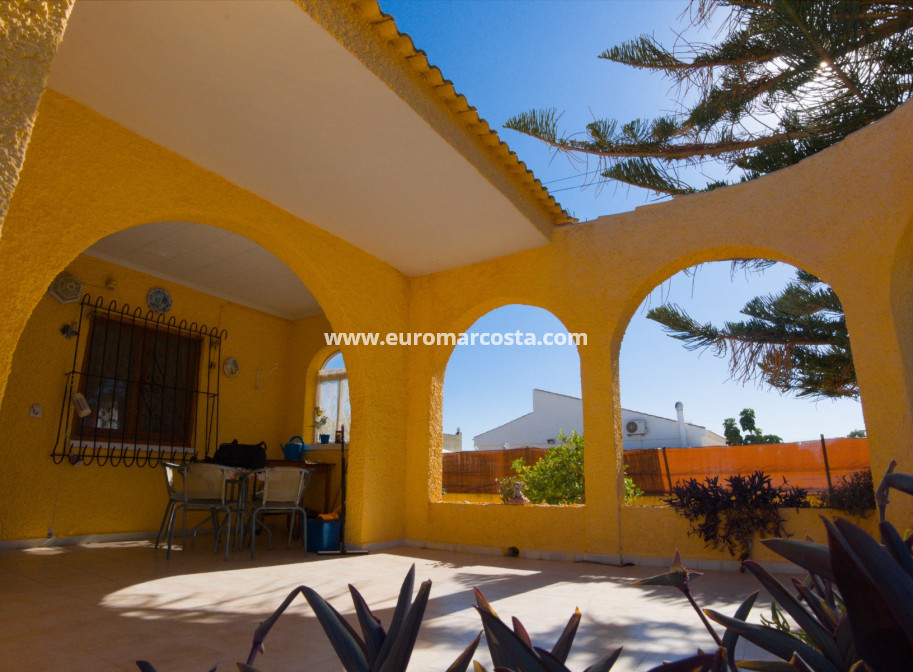 Objekte zum Wiederverkauf - Villa freitstehend - La Siesta - El Salado - Torreta - La Siesta