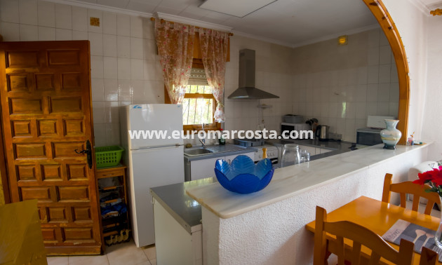 Objekte zum Wiederverkauf - Villa freitstehend - La Siesta - El Salado - Torreta - La Siesta