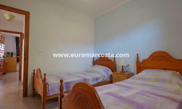 Objekte zum Wiederverkauf - Villa freitstehend - La Siesta - El Salado - Torreta - La Siesta