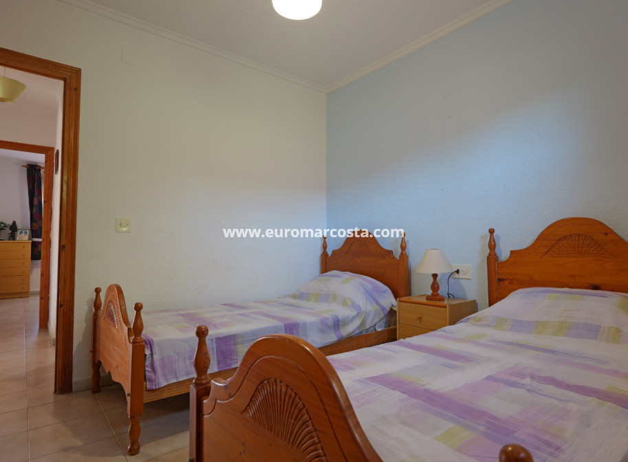 Objekte zum Wiederverkauf - Villa freitstehend - La Siesta - El Salado - Torreta - La Siesta